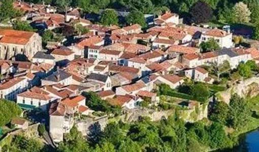 钦州回乡建别墅为什么一定要选专业乡墅公司